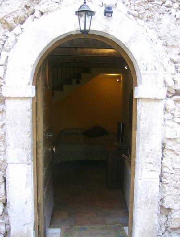 Il Minotauro B&B A 5 Minuti Da Popoli Vittorito Exterior foto